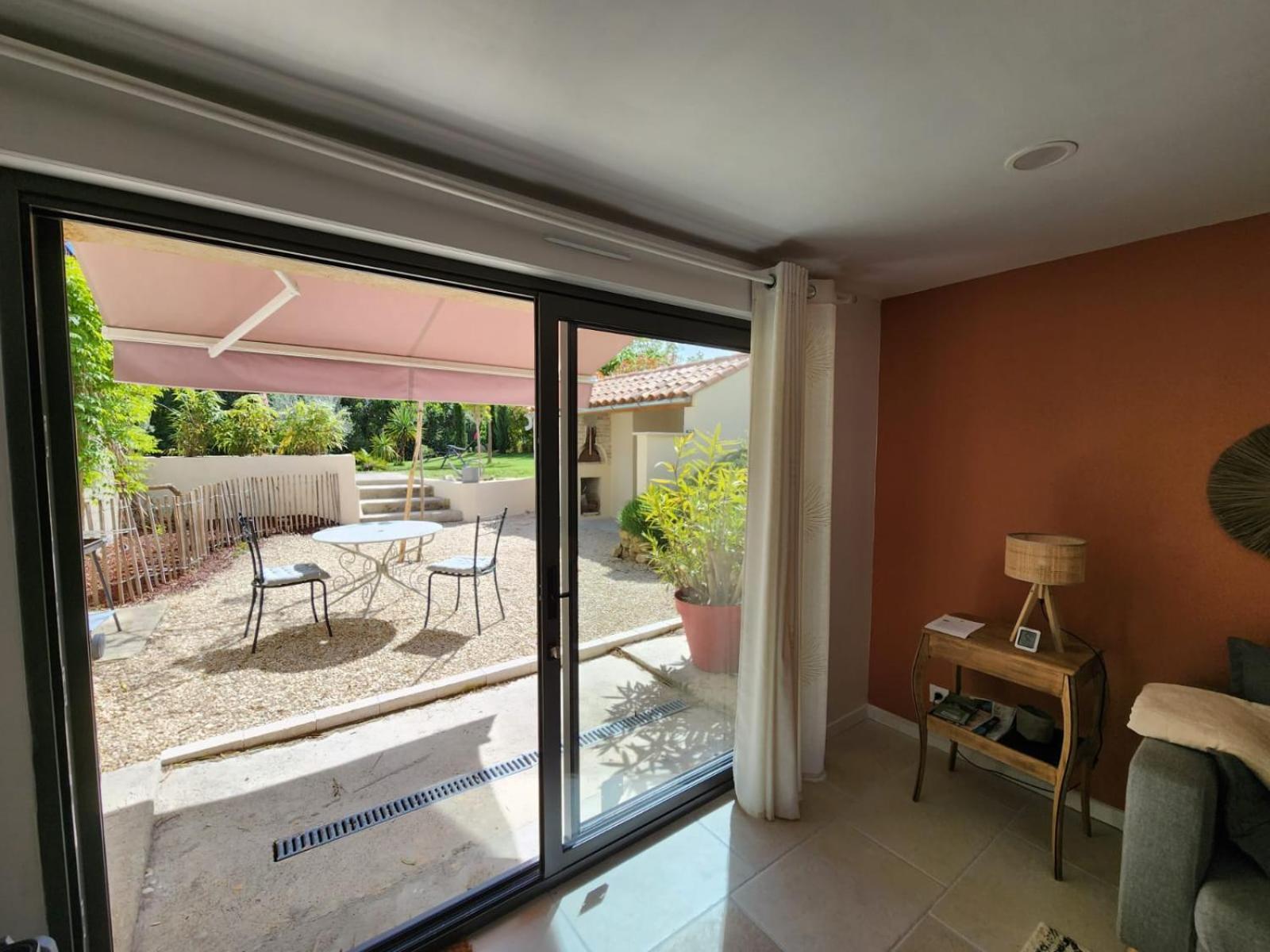Myluberon-Appartement Au Pied Du Luberon Lauris Dış mekan fotoğraf